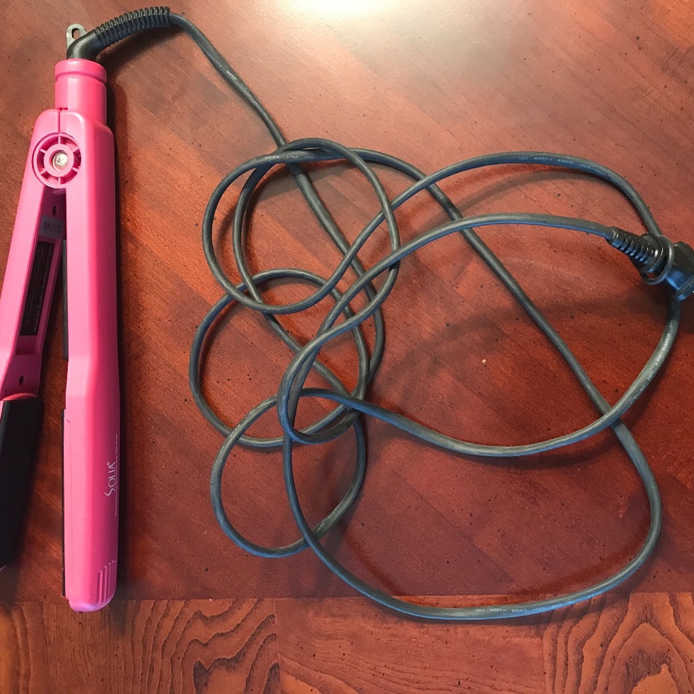 Solia Flat Iron